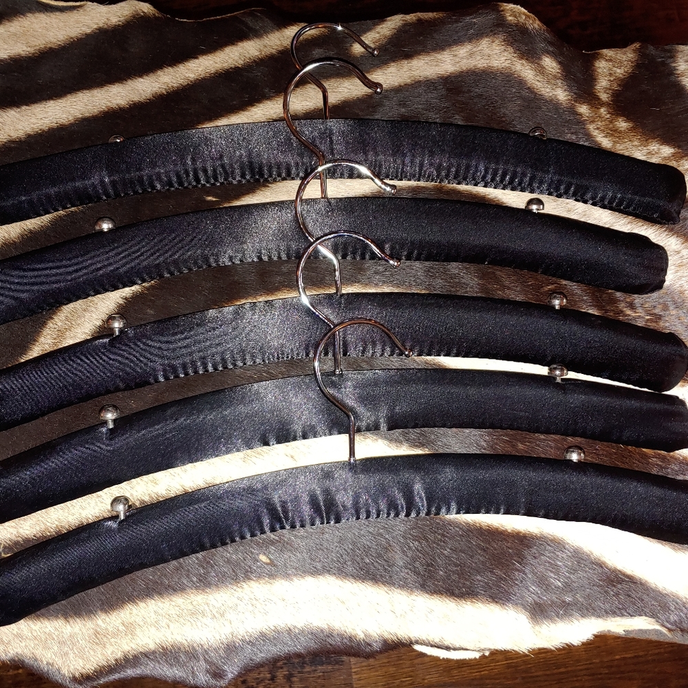 Hangers (5)